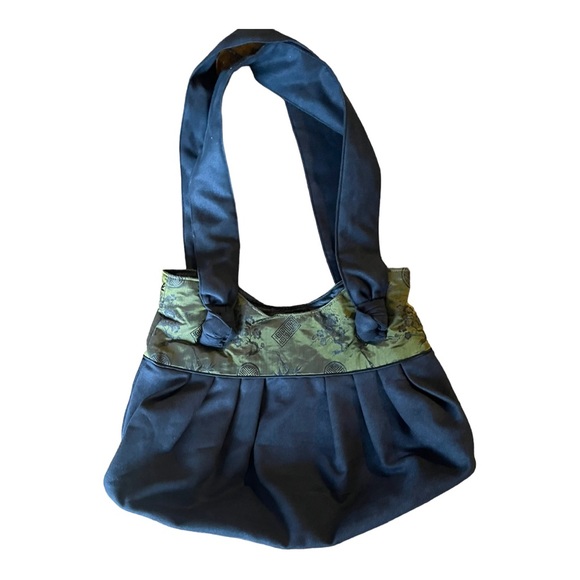 Red Blossom Chartreuse Green Silk Jacquard and Black Old Shanghai Shoulder Bag - Picture 2 of 13